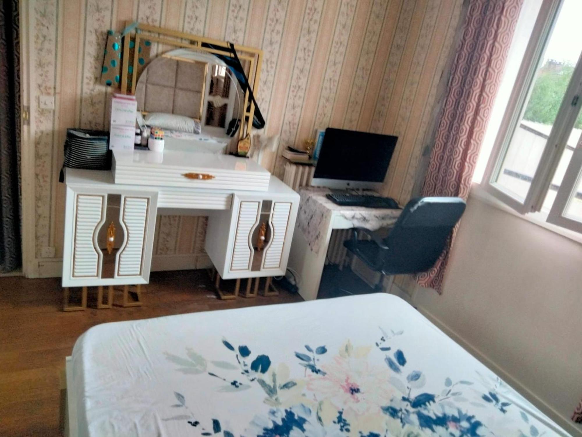 Maison Et Appartement La Courneuve Buitenkant foto